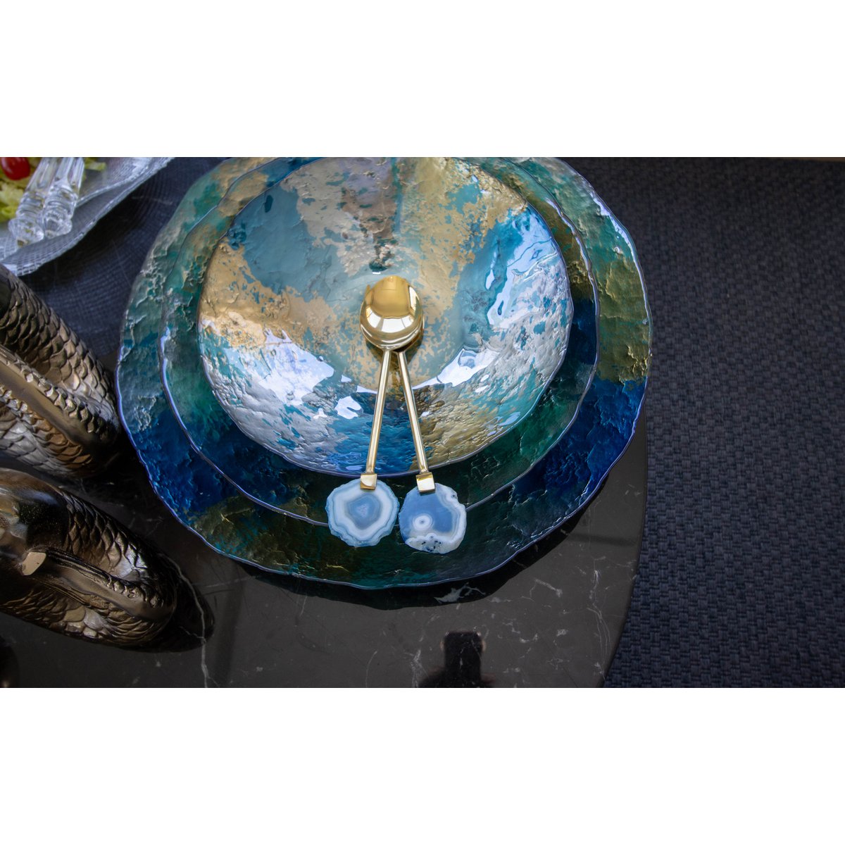 Turquoise en gouden gesneden 32 cm