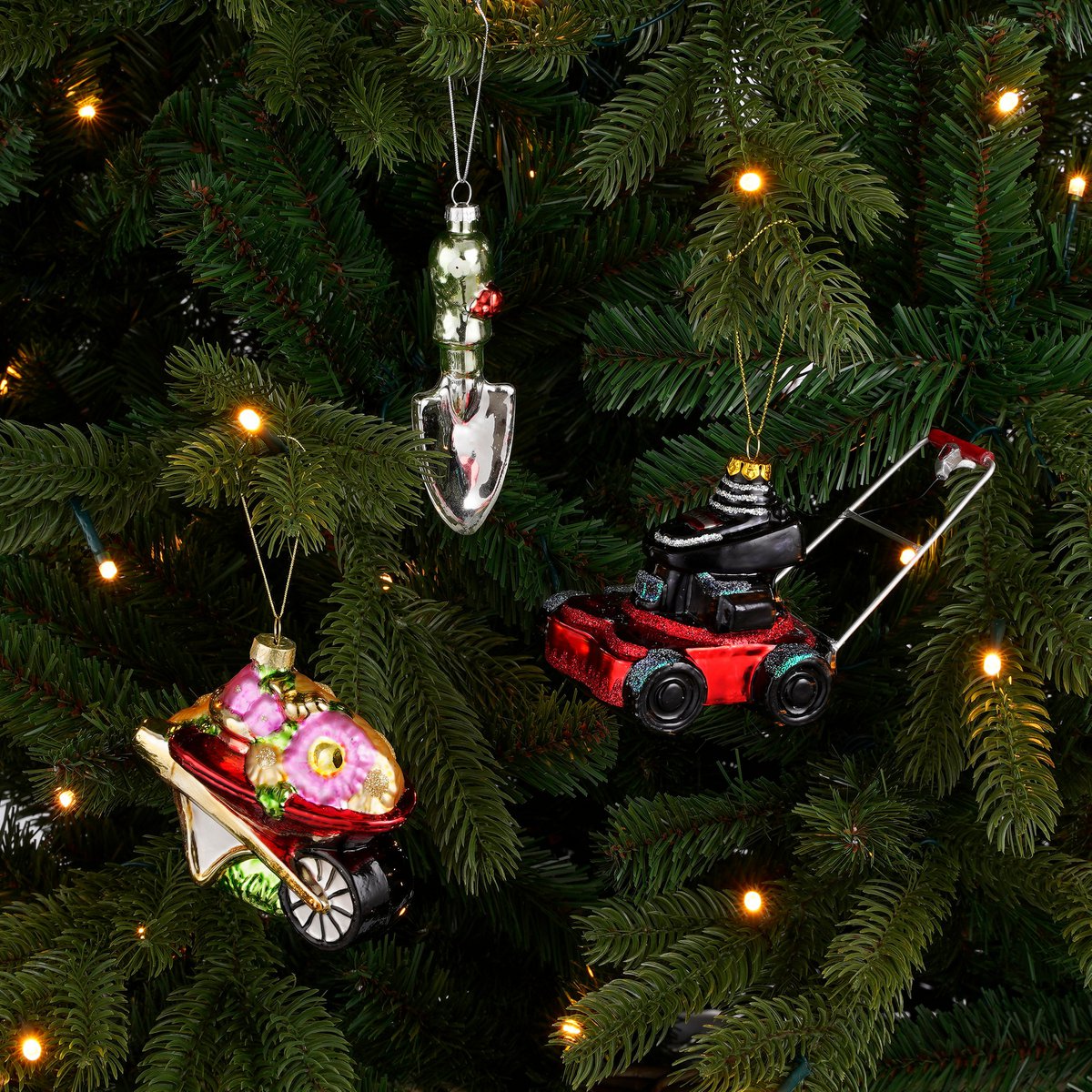 Kerst Ornament Kruiwagen - L10,5 x B6 x H9,5 cm - Rood