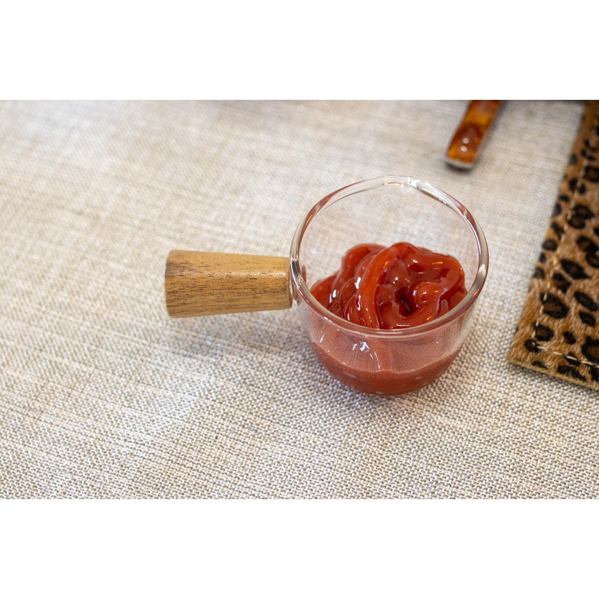 Mini -glazen pan met houten handgreep 9x5.5x4cm