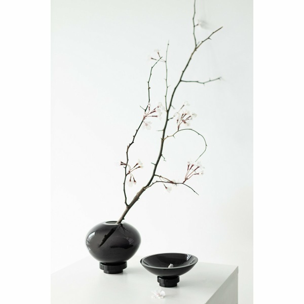 Vaas bolvorm innovatief design, zwart glas, RUD00_Luxury Edition