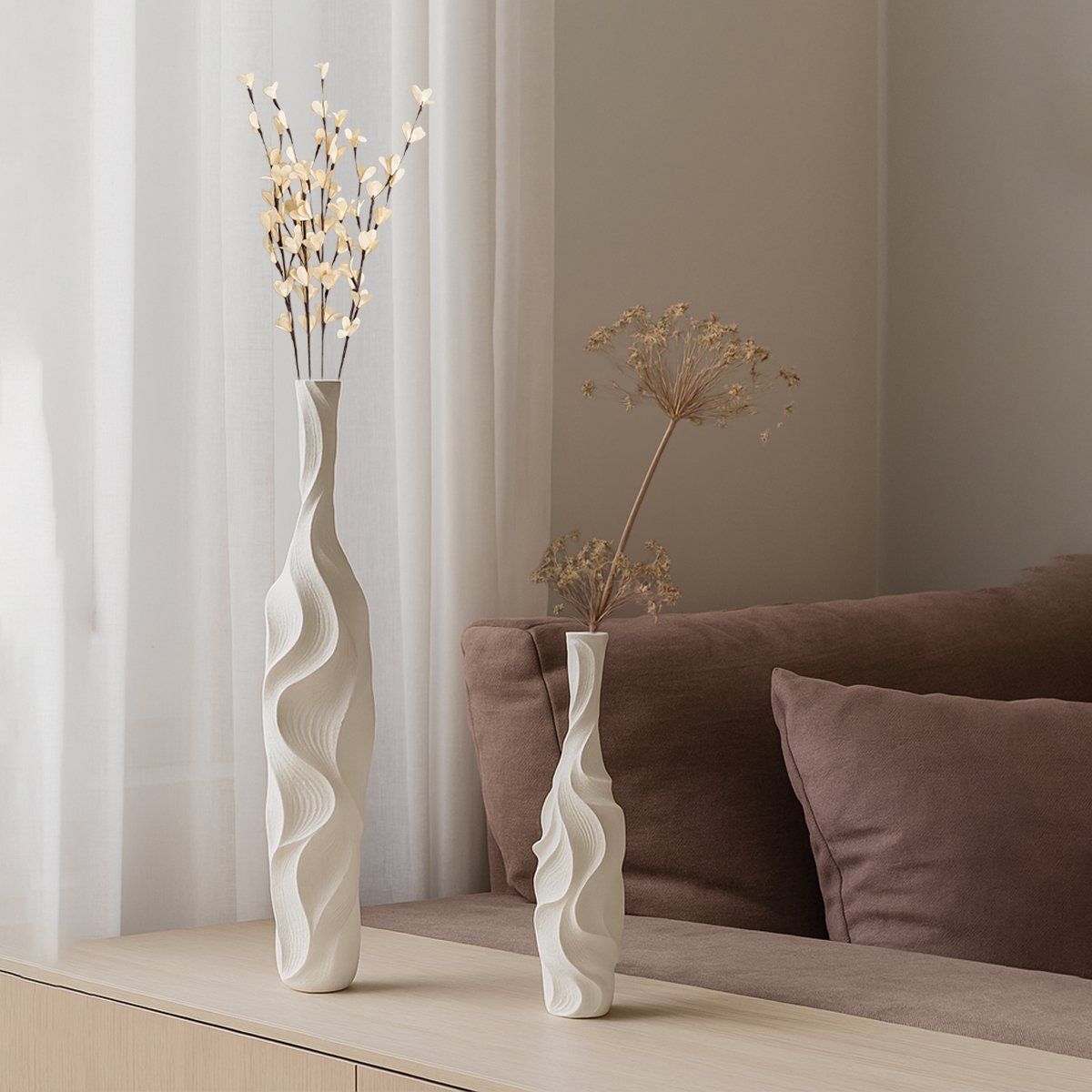 Mat witte vaas in polyresin 18x18x89cm