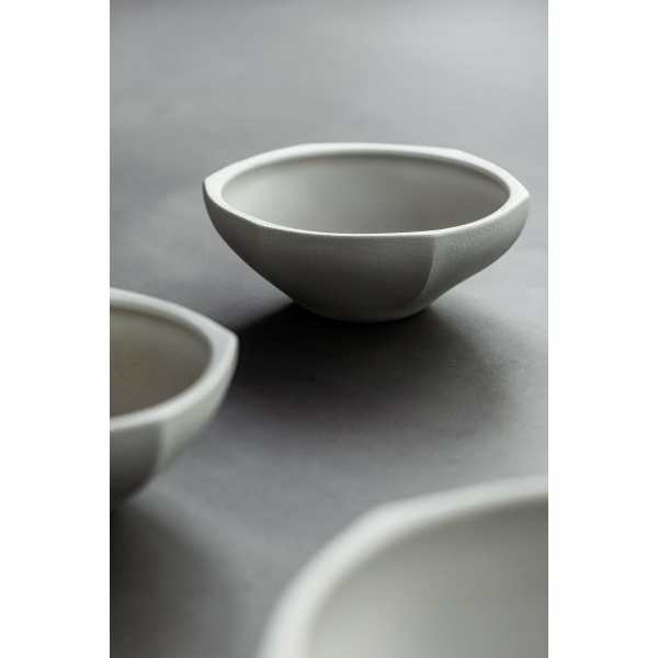 Kom in moderne Aziatische stijl, hoogwaardig design en afwerking, KUNYU22WH
