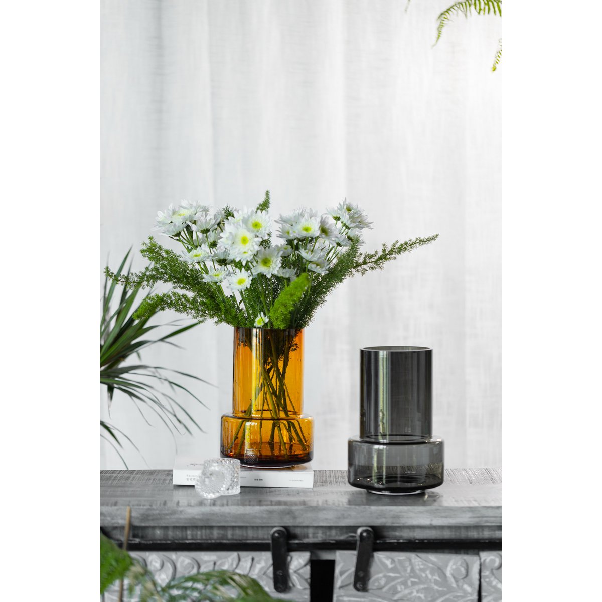 Glazen vaas in retrostijl, modern, stijlvol design, amberkleur, TYLER 12AM