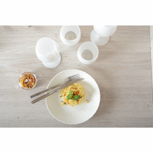 Rosa White Hollow Plate 21x21x6.3cm