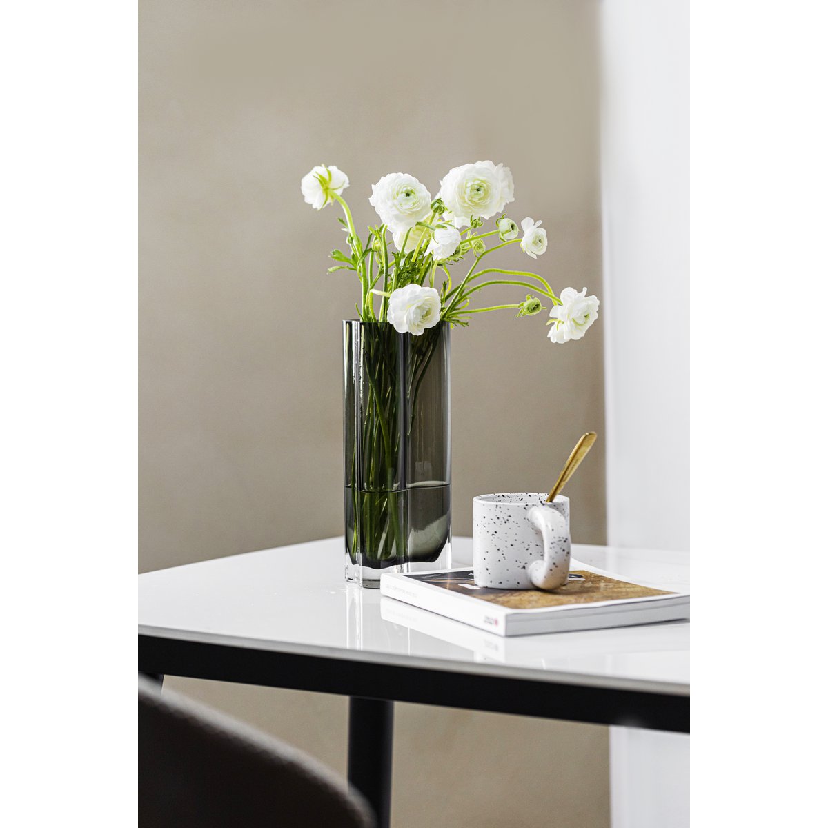 Modern design slanke vaas geïnspireerd door CORAL + Aalto, COR26GR