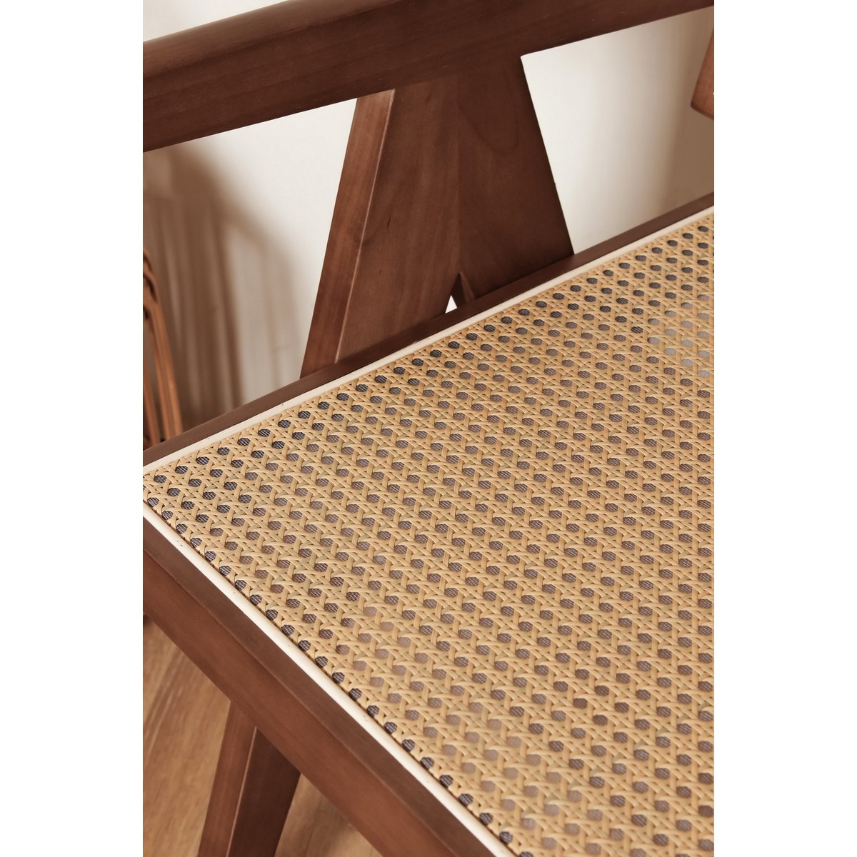 Luxe hout en rattan stoelen Walnut Color - Pierre Jeanneret - Chandigarh