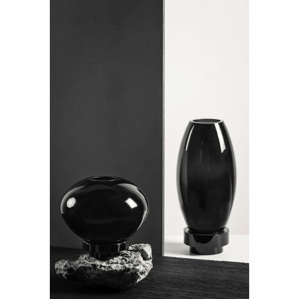 Vaas bolvorm innovatief design, zwart glas, RUD00_Luxury Edition