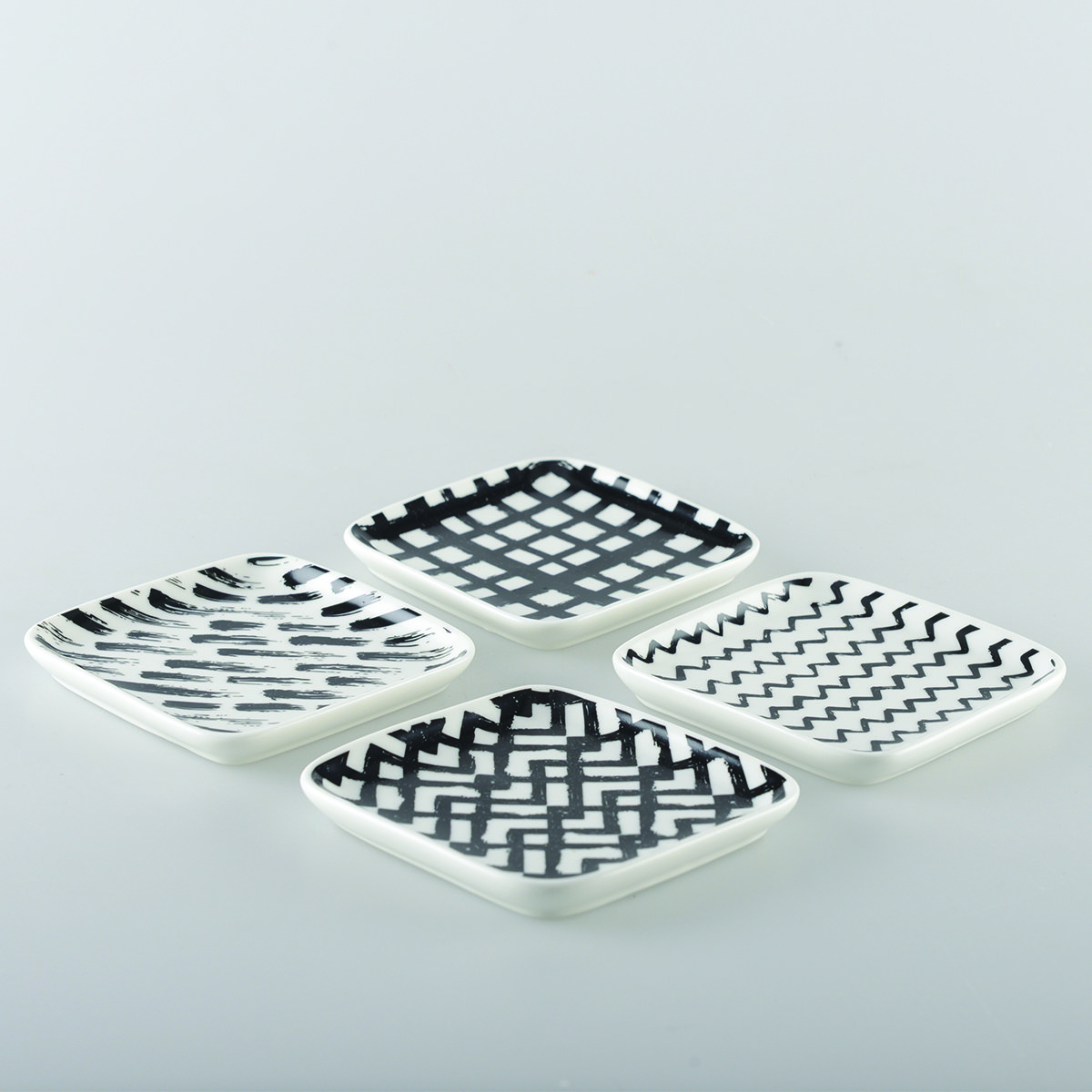 Zwart -witte bekers 9,5 cm - veel 4