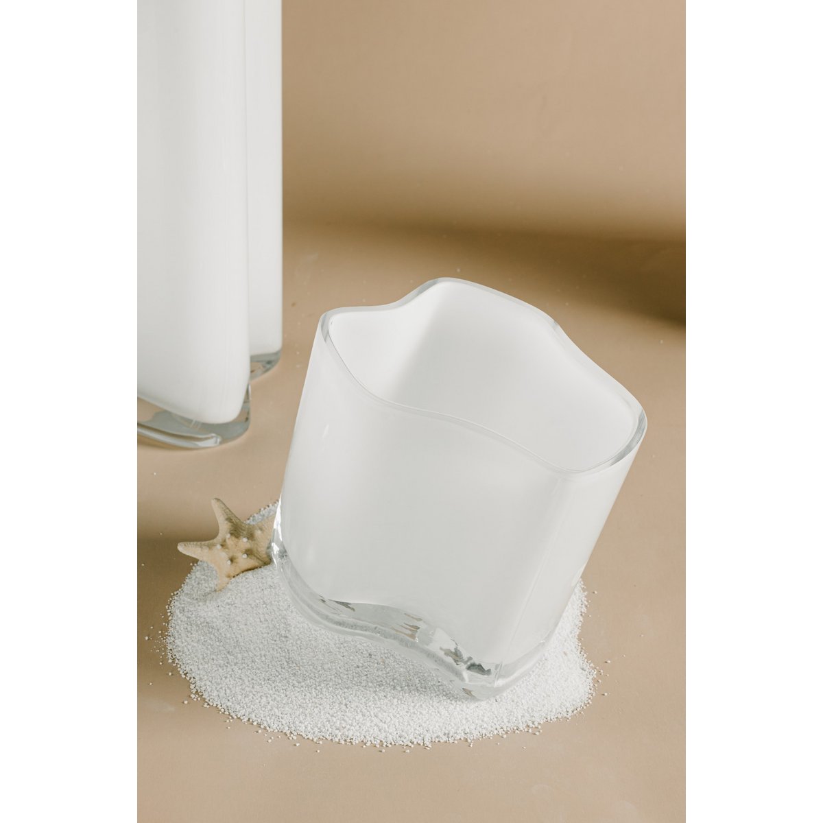 Nieuwe moderne designvaas geïnspireerd op CORAL en Aalto, COR13WH