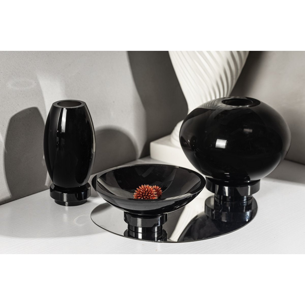 Vaas bolvorm innovatief design, zwart glas, RUD00_Luxury Edition