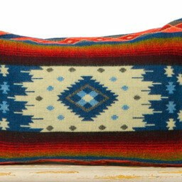 Kussen 40x60cm - Native Quilotoa Blue - inclusief binnenkussen van eendenveren