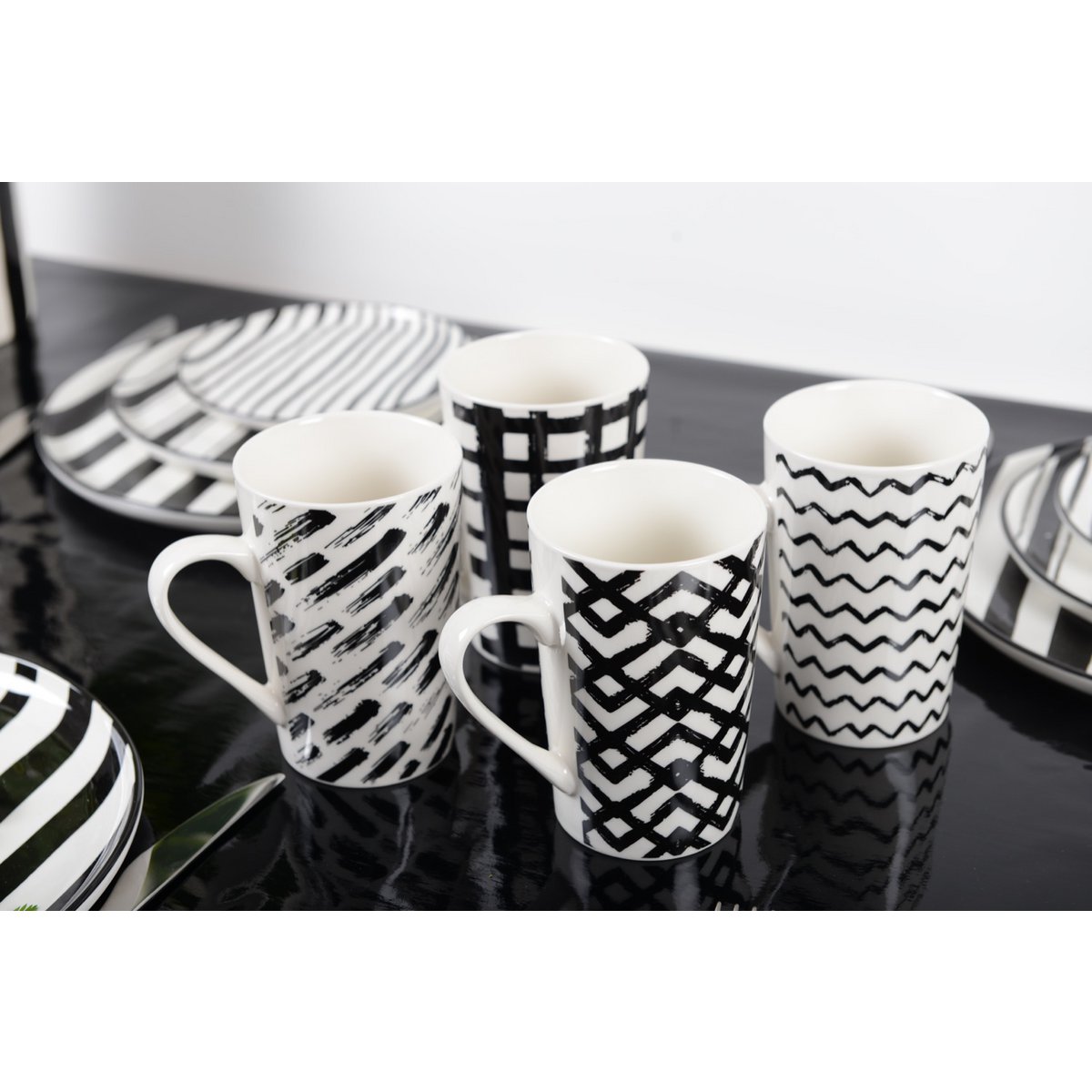 Mokken 450 ml zwart -wit - veel 4