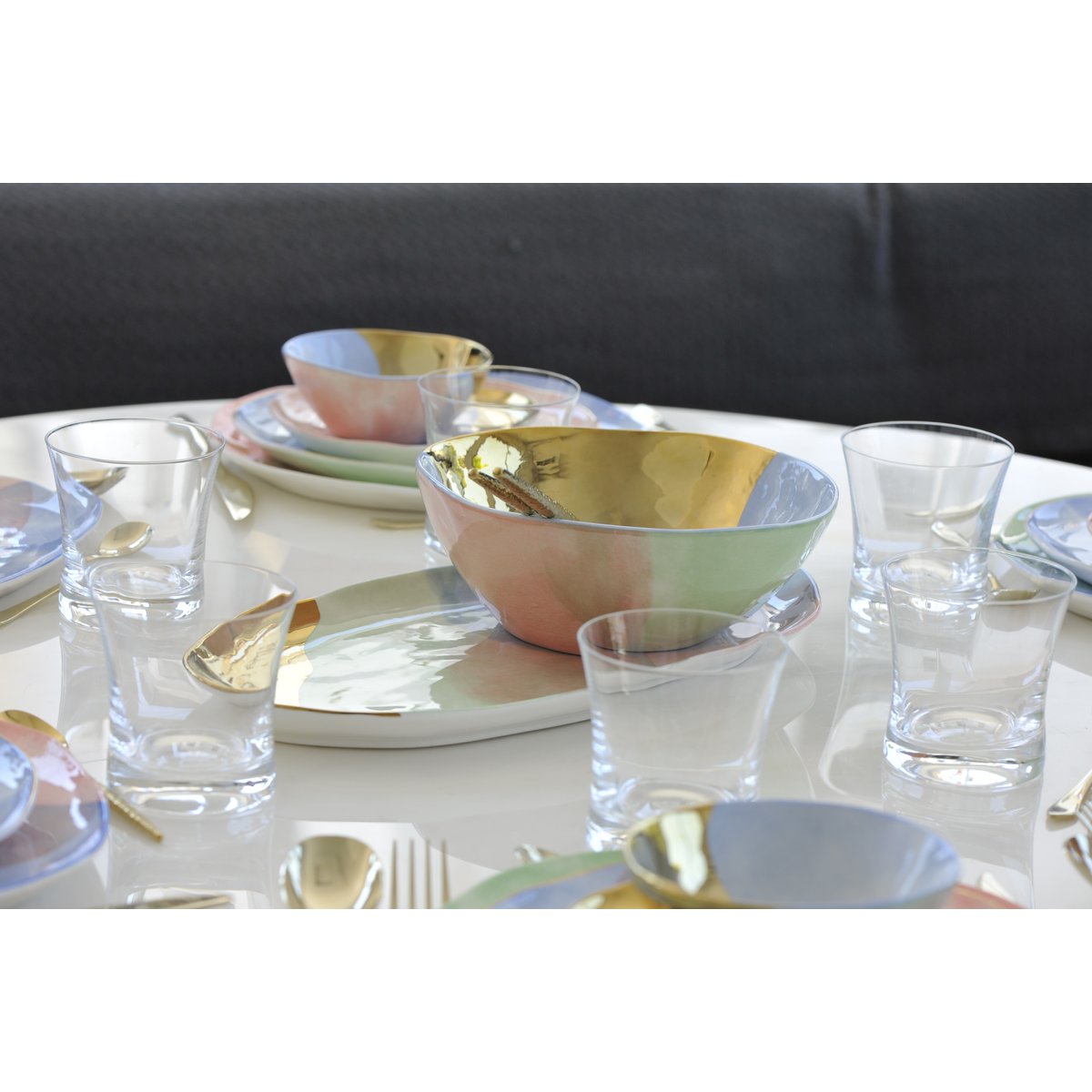 OVALE TRICOLOR-PARADIJS SCHOTEL