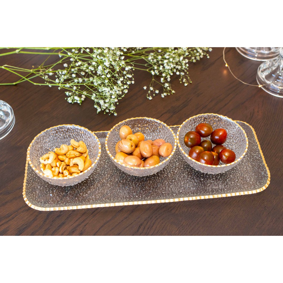 Aperitief set van 3 kopjes op de bakgilde rand