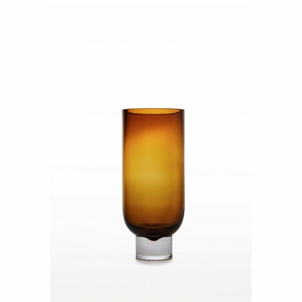 Moderne luxe cilindervormige vaas op stevige voet, sober design, amberkleur, OMA28AM
