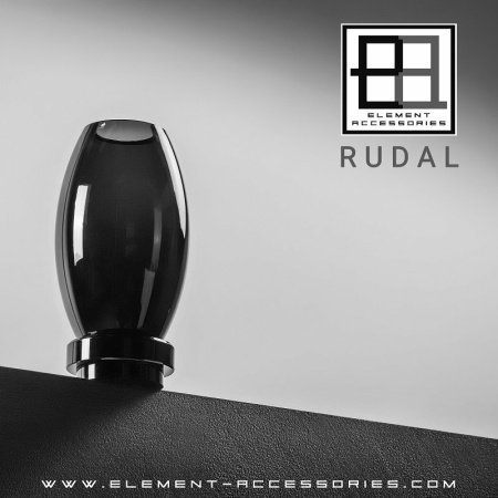 Moderne vaas, innovatief design, zwart high end glas. RUD30