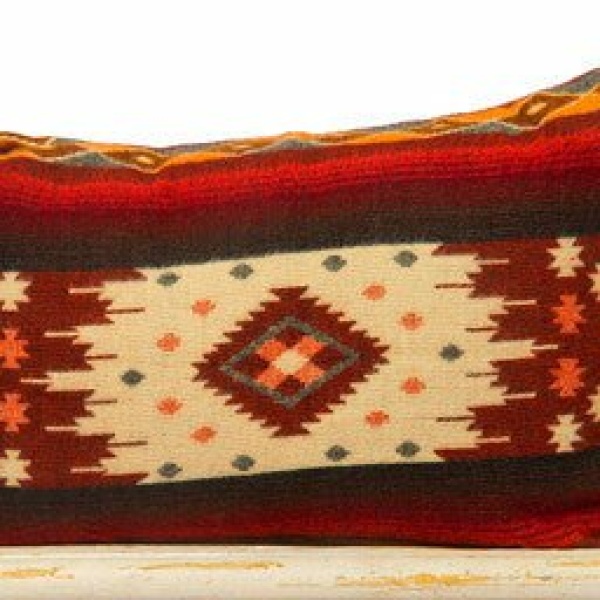 Kussen 40x60cm - Native Quilotoa Red - inclusief binnenkussen met eendenveren
