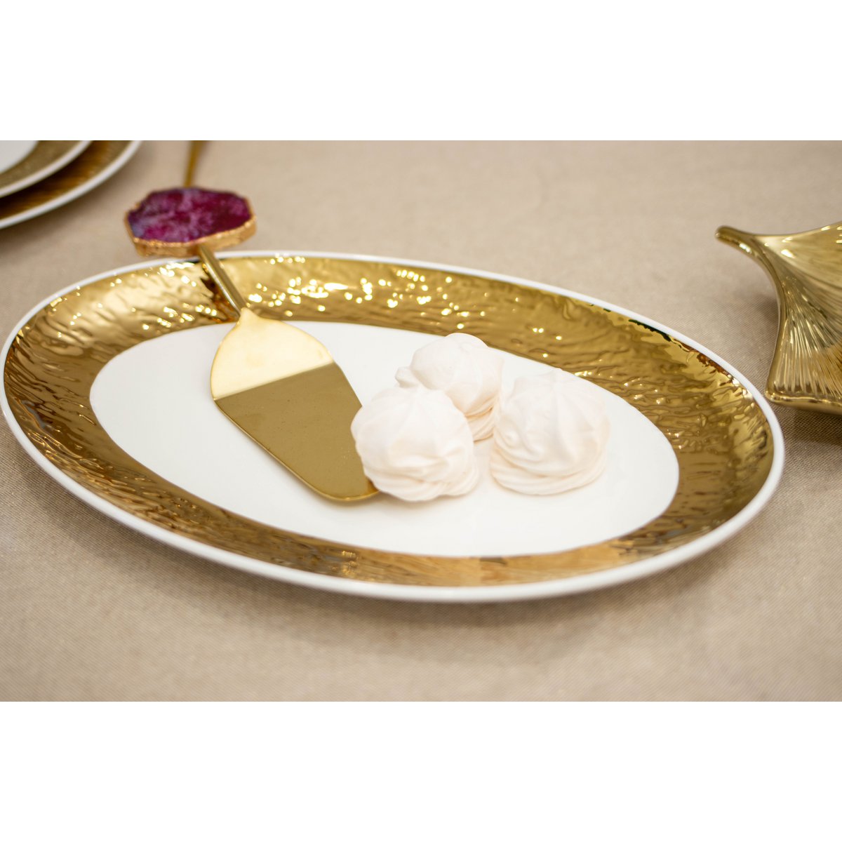 Wit en gouden ovaal gerecht 36,5 cm