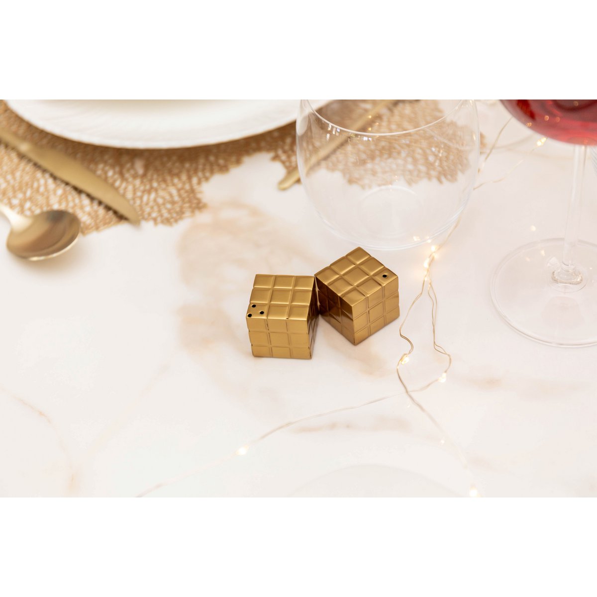 Zoutschudder en peper rubik's kubus goud 3x3x3cm