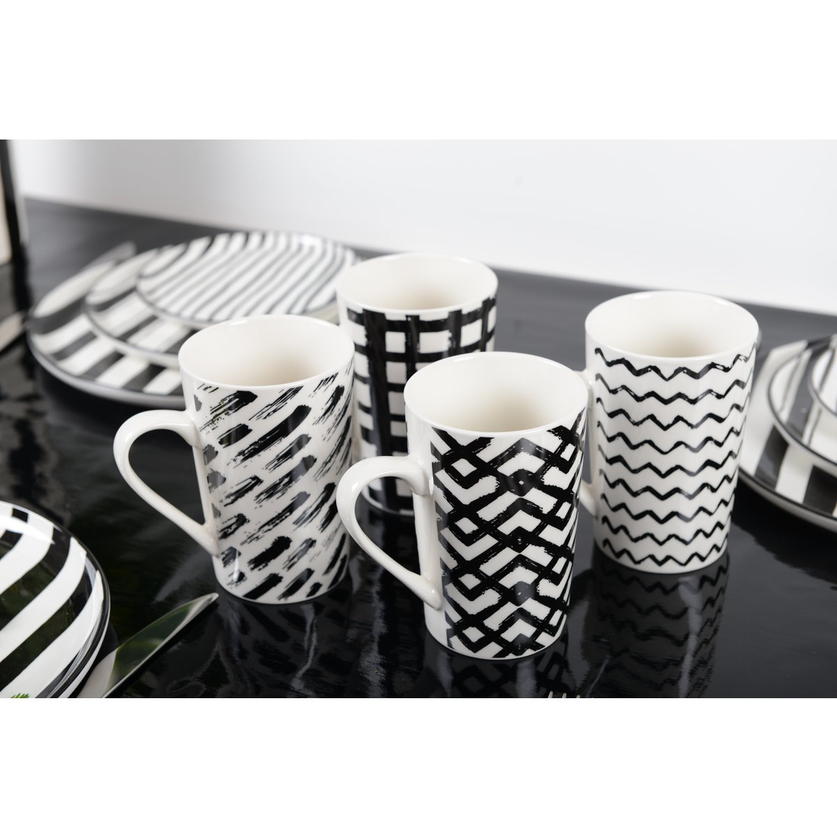 Mokken 450 ml zwart -wit - veel 4