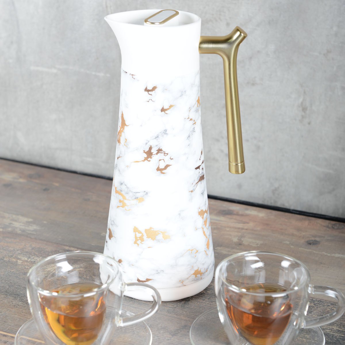 Marmeren isotherme koffiezetapparaat met gouden handgreep 1L