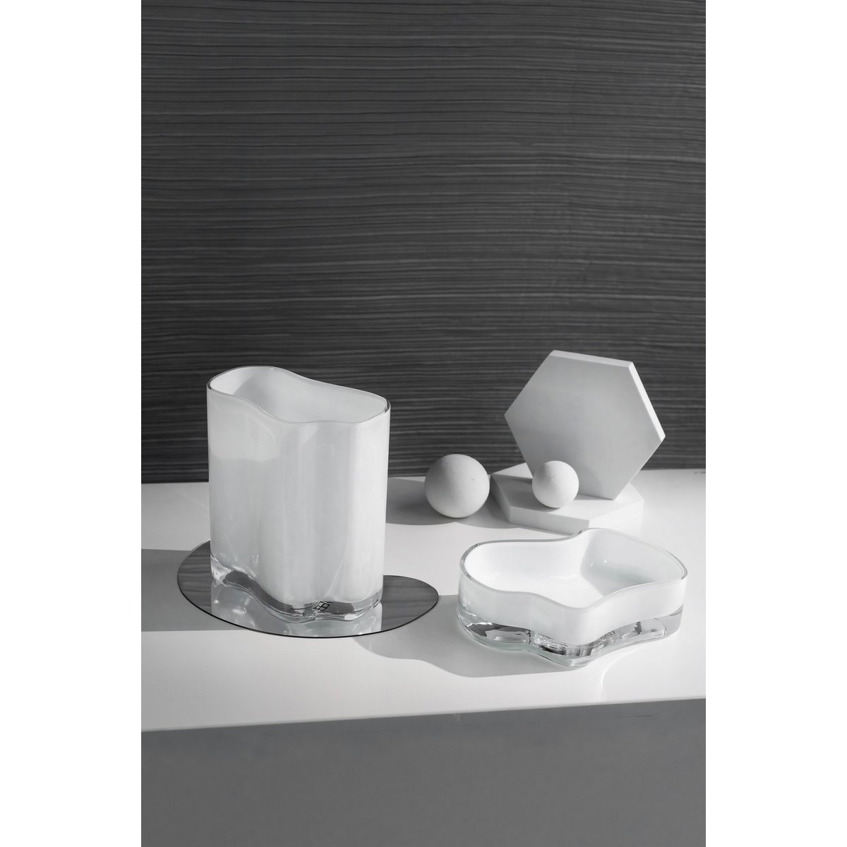 Nieuw modern design grote kom of bord, geïnspireerd op CORAL en Aalto, COR08WH
