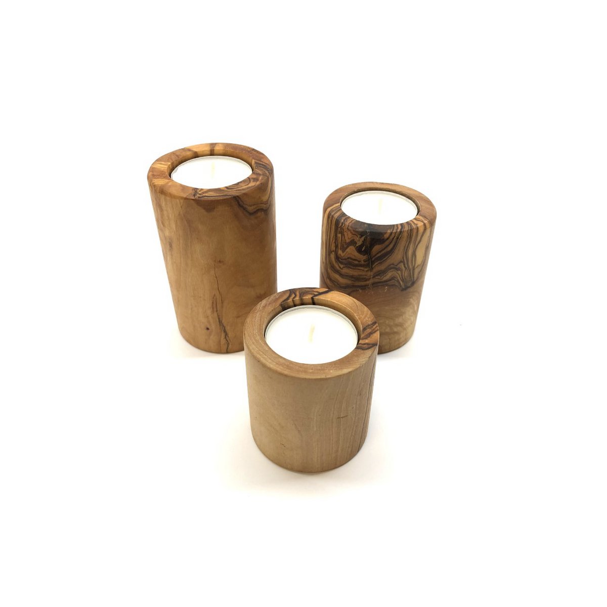 Theelichthouders in een set van 3 gemaakt van olijfhout