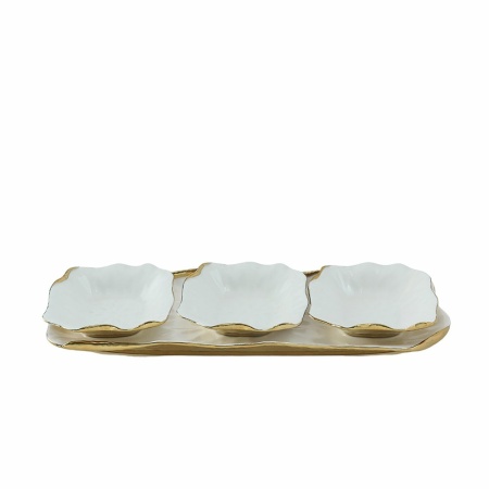 Set van 3 kopjes op wit porseleinen platform gouden randen